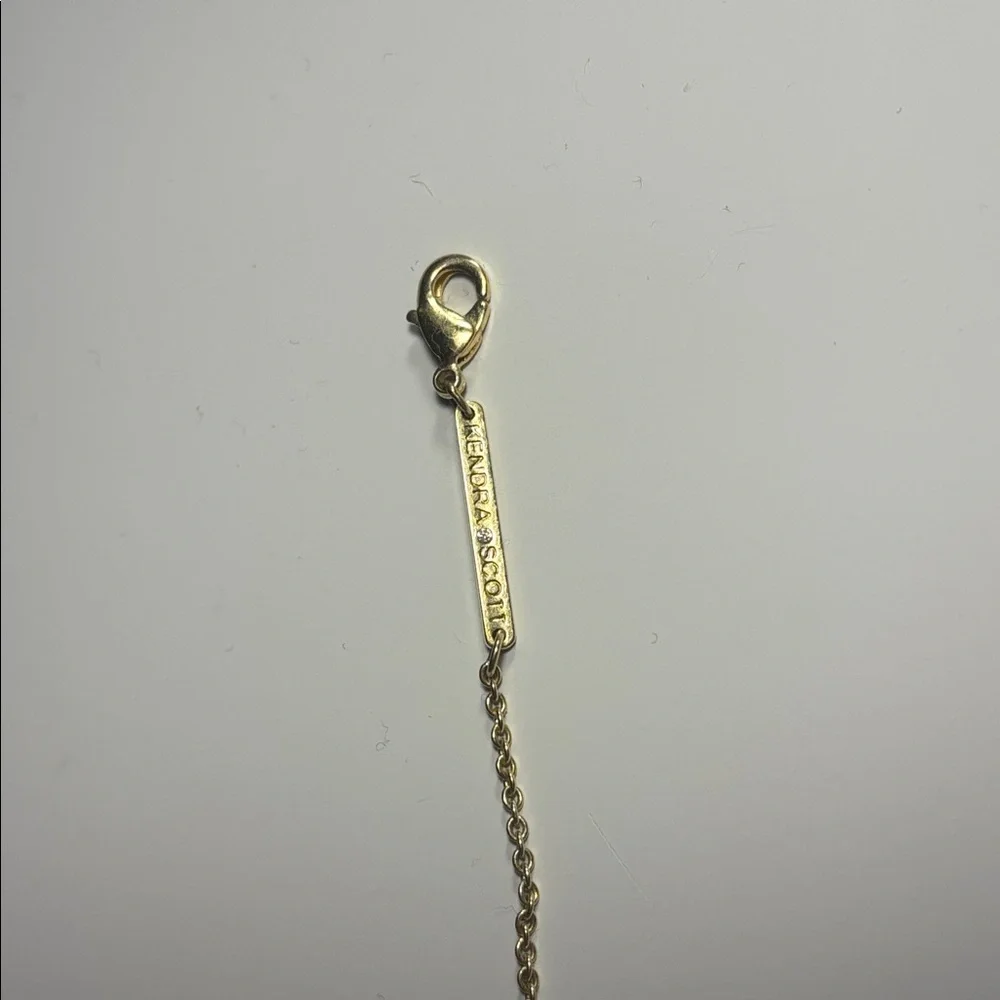 kendra scott gold necklace with green gem! - Picture 4 of 5